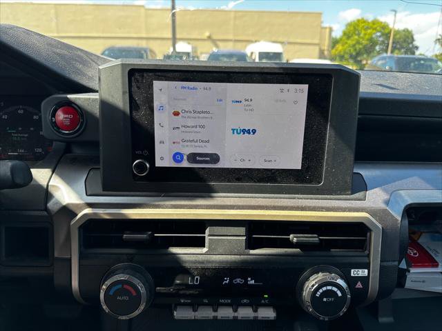 Used 2025 Toyota Tacoma TRD Off-Road AWD/4WD image 22