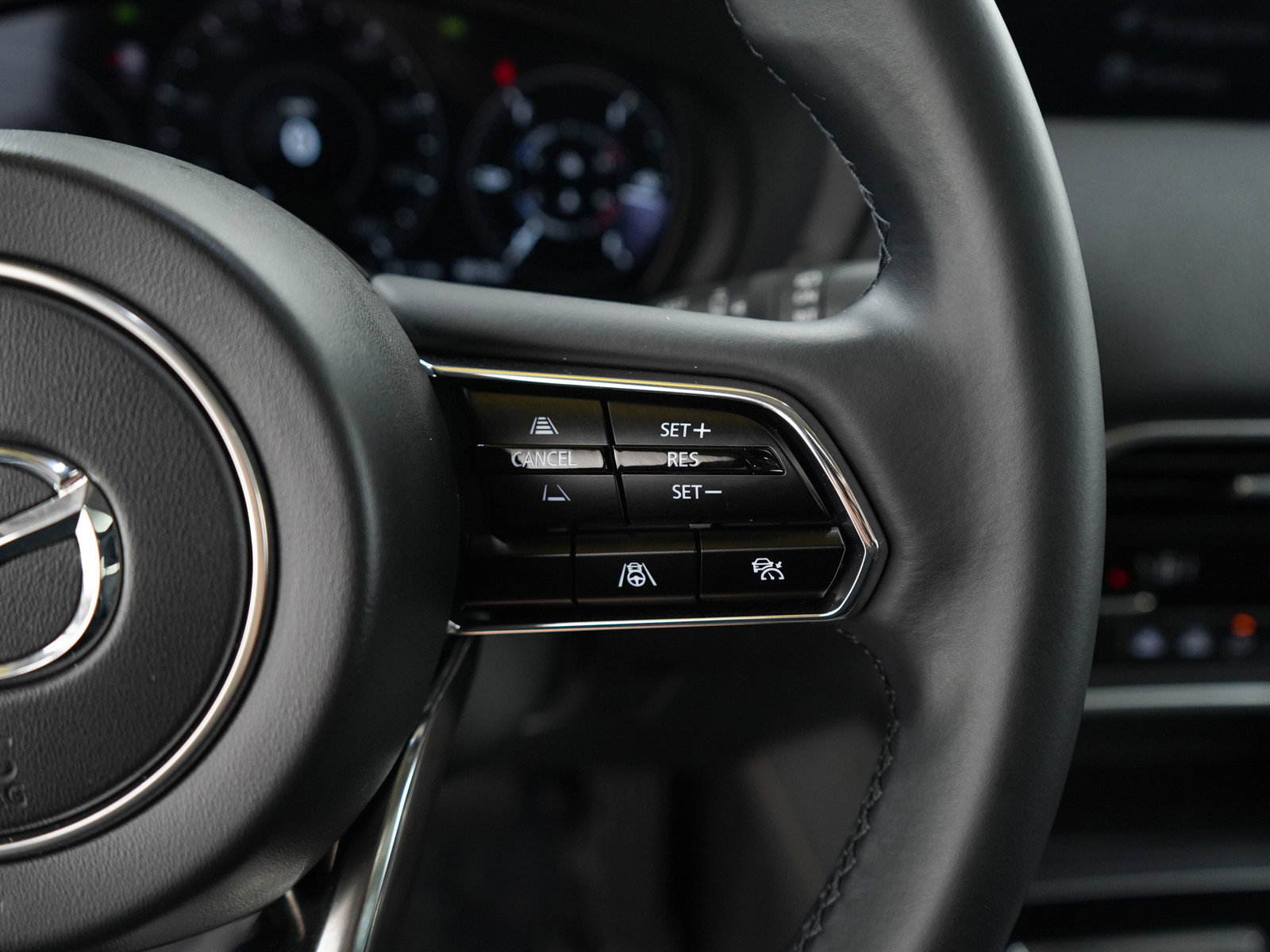 Certified 2025 MAZDA CX-70 Plug-In Hybrid w/ Premium Pkg image 25