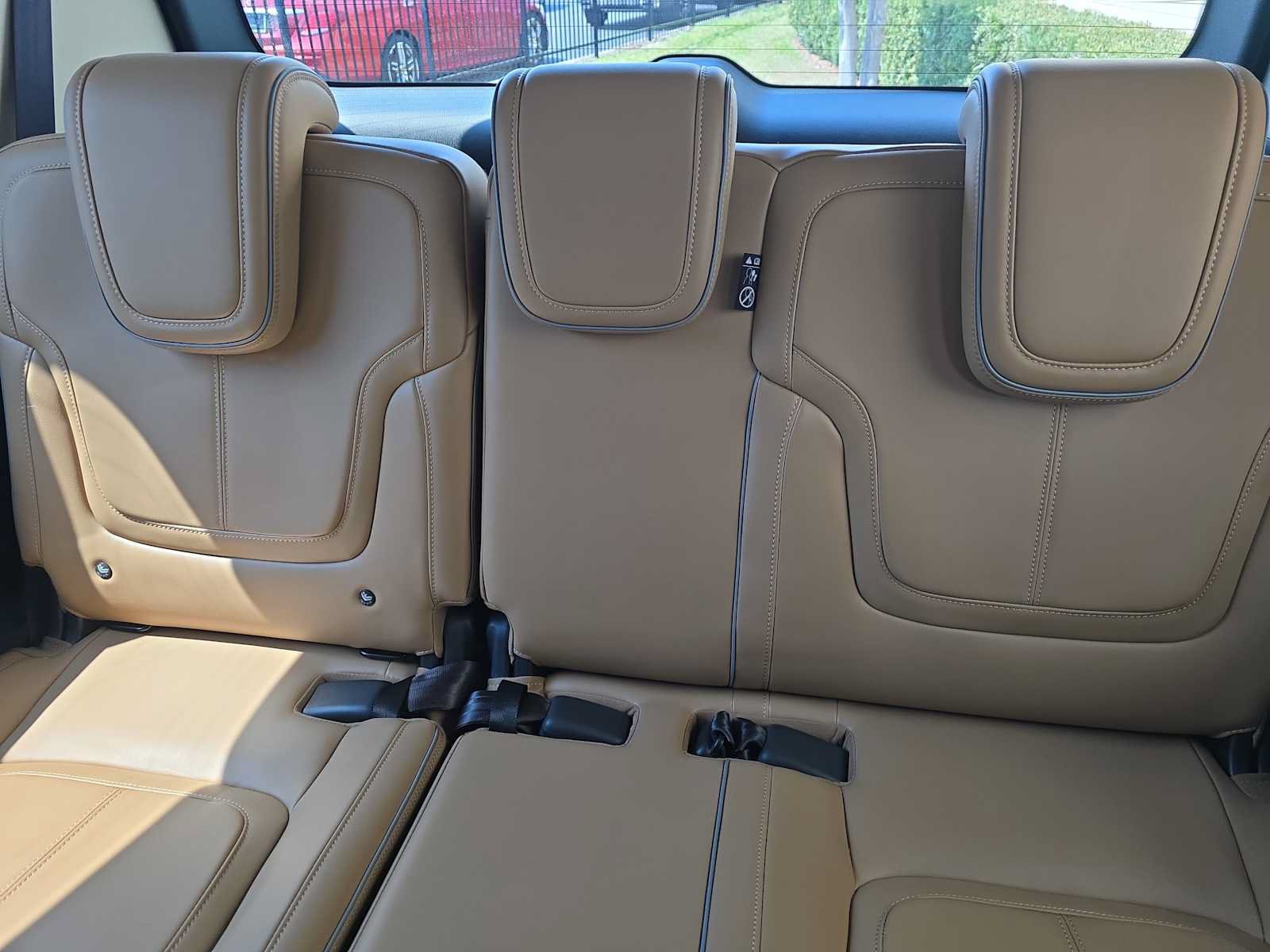 Certified 2025 INFINITI QX80 Sensory AWD/4WD image 10
