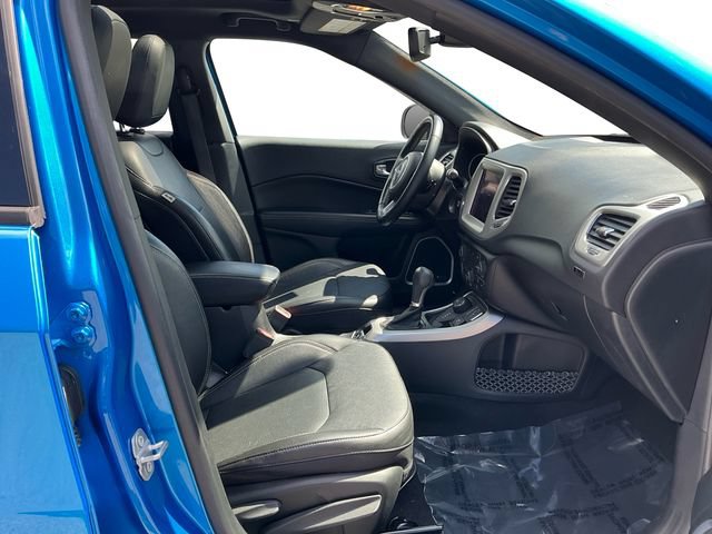 Used 2021 Jeep Compass Latitude w/ Sun and Sound Group AWD/4WD image 17