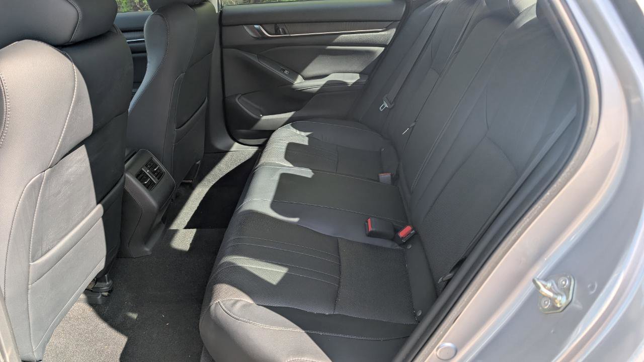 Used 2018 Honda Accord EX-L image 21