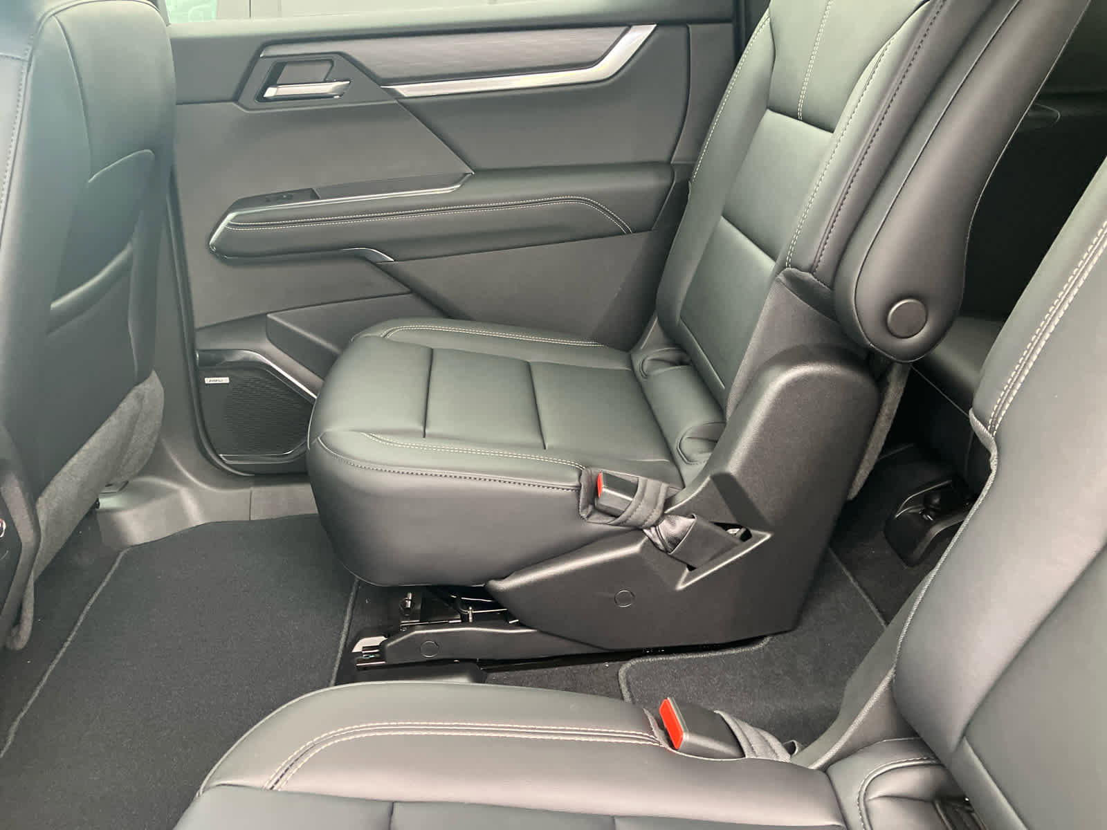 New 2026 GMC Acadia Elevation image 39