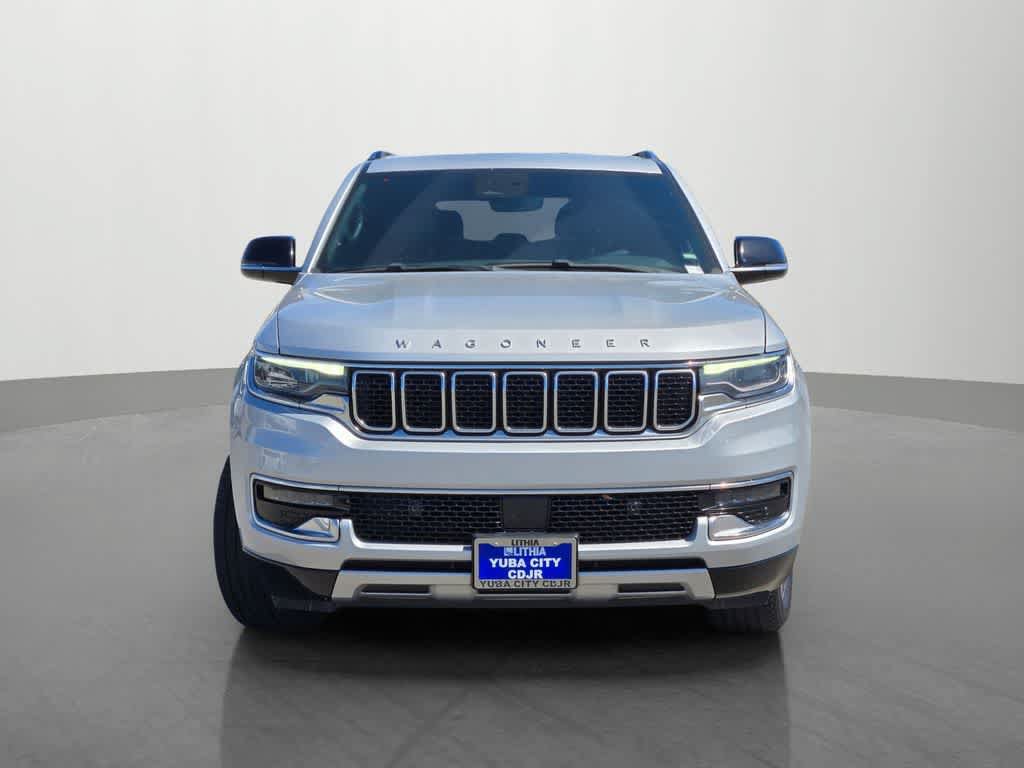 Used 2023 Jeep Wagoneer L Series II AWD/4WD image 2