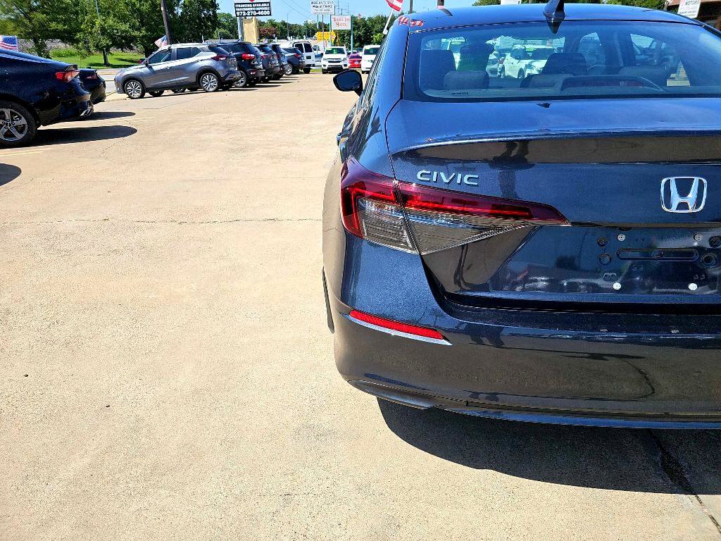 Used 2025 Honda Civic LX image 9