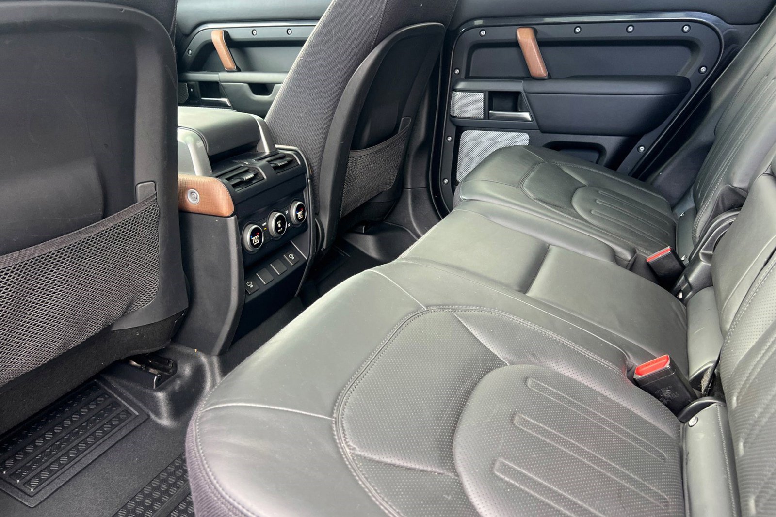 Certified 2023 Land Rover Defender 130 X image 26