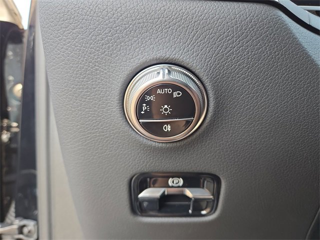 New 2025 Mercedes-Benz GLC 350e 4MATIC image 19