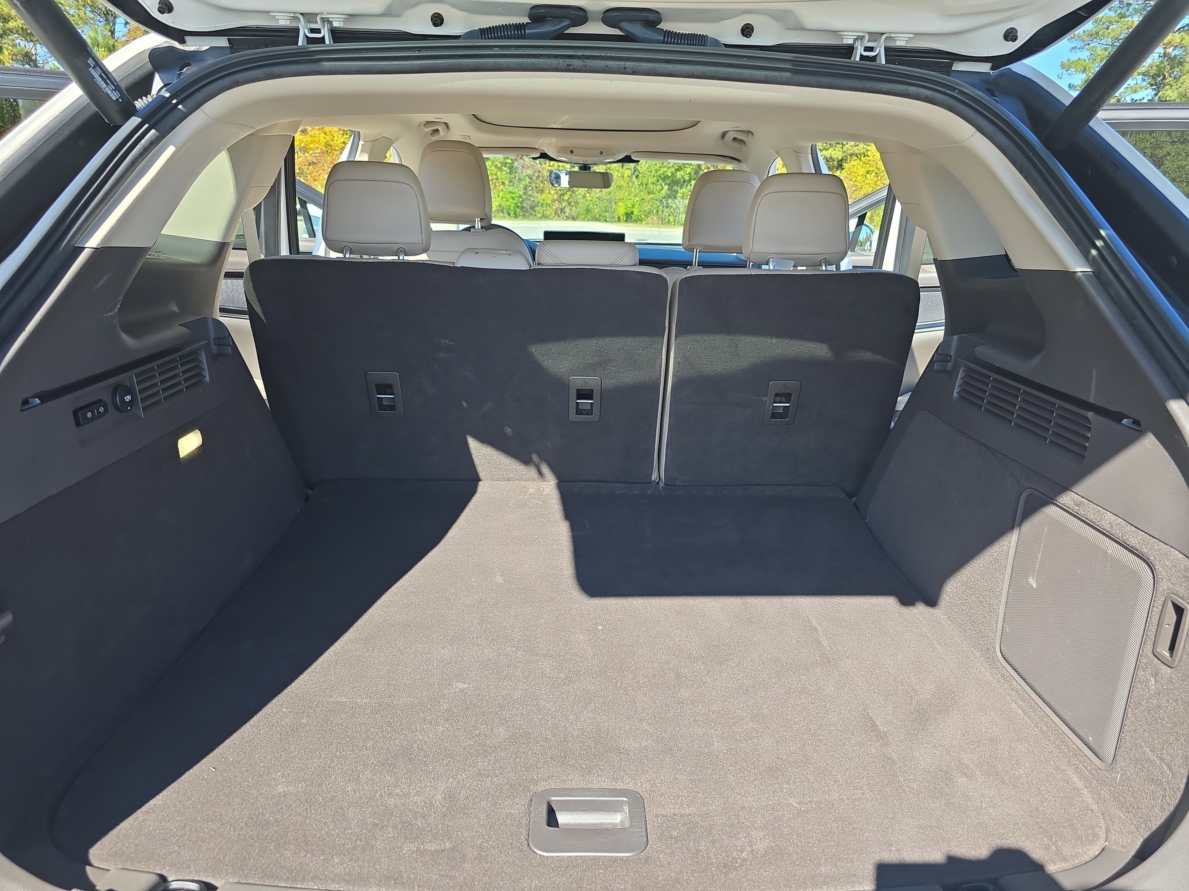 Certified 2022 Lincoln Nautilus Reserve image 12