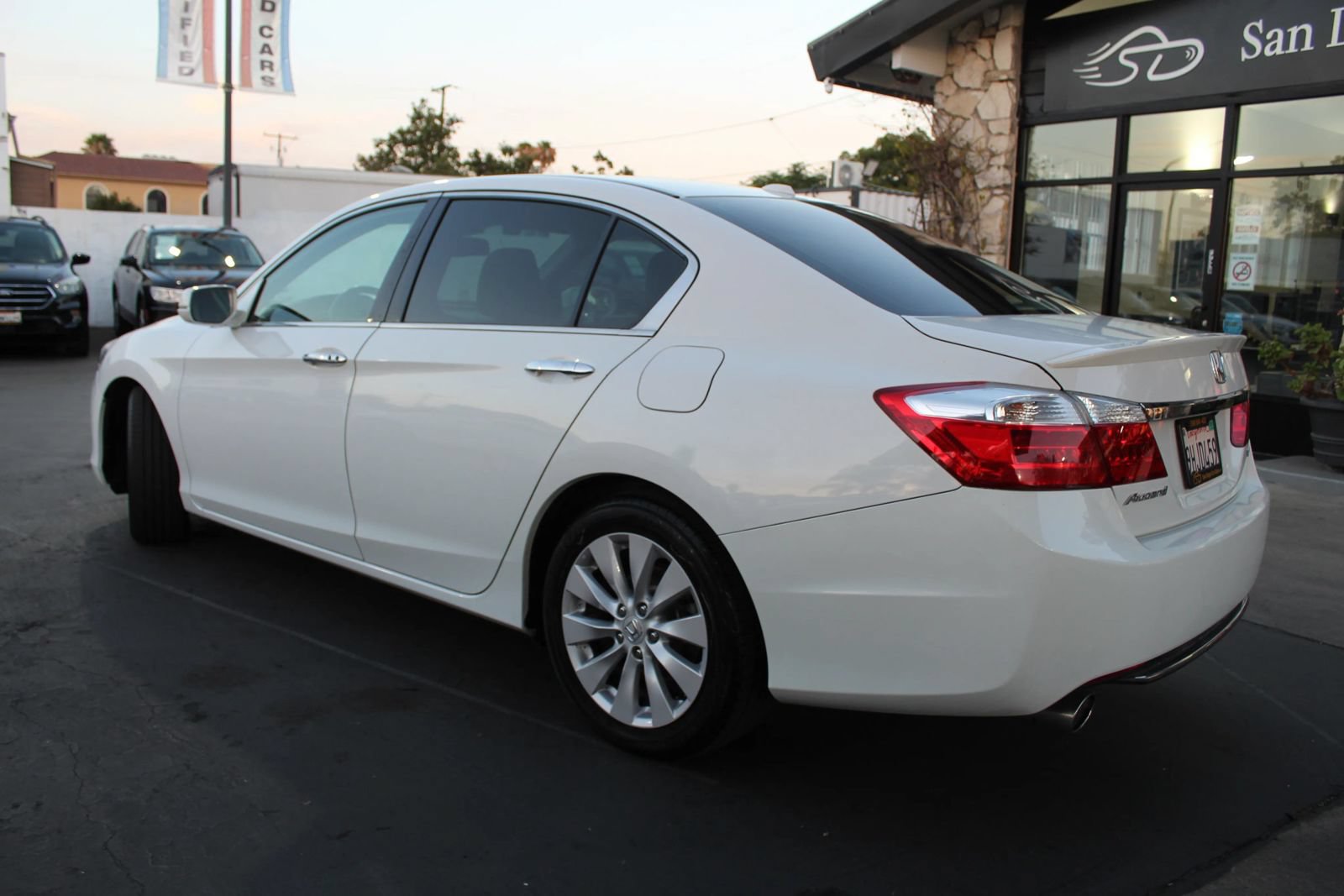 Used 2015 Honda Accord EX-L image 3