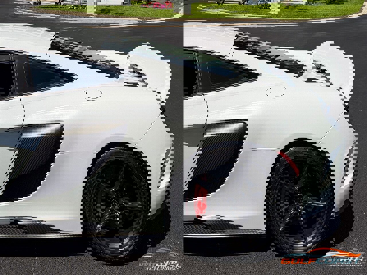 Used 2016 McLaren 675LT image 45