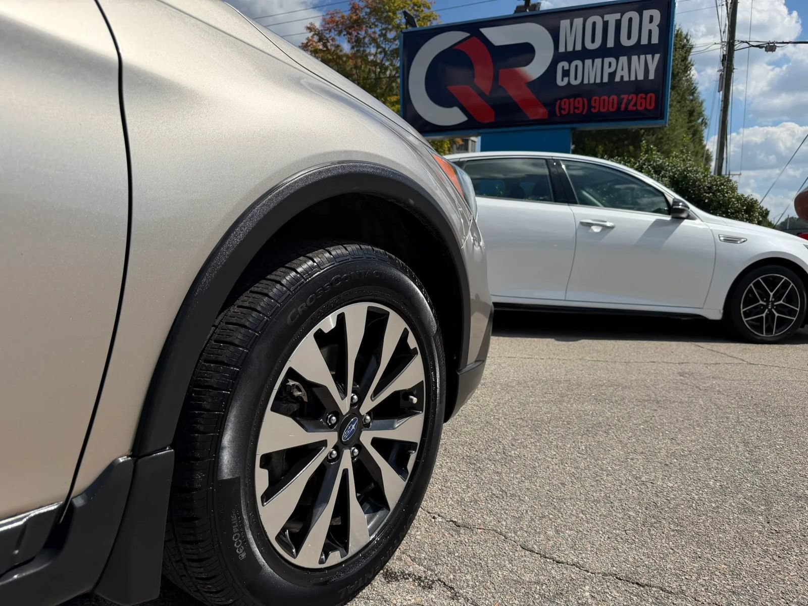Used 2017 Subaru Outback 3.6R Limited AWD/4WD image 34