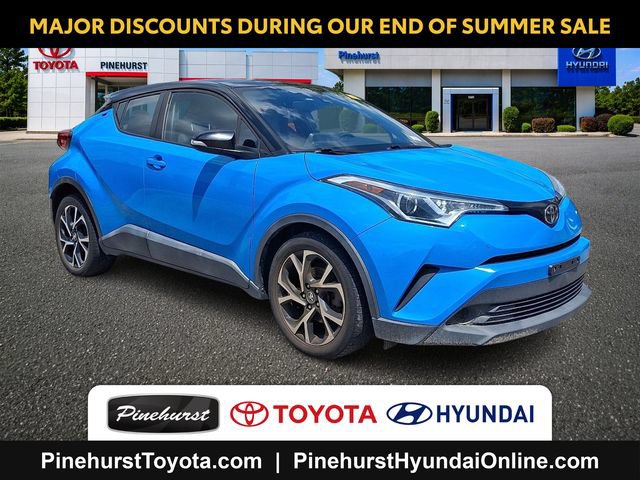 Used 2019 Toyota C-HR XLE FWD image 1