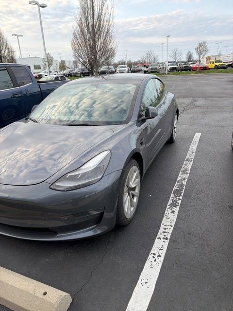 Used 2022 Tesla Model 3 Long Range image 2