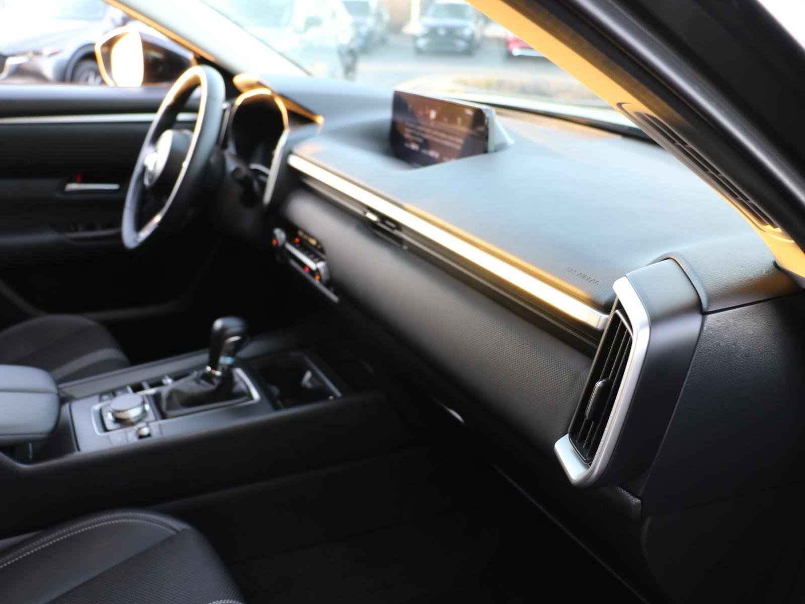 Certified 2025 MAZDA CX-50 AWD 2.5 S w/ Select Package image 8