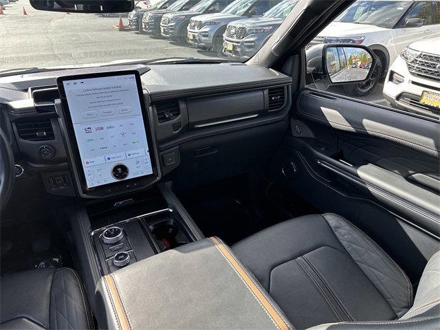 Certified 2024 Ford Expedition Max Platinum image 17