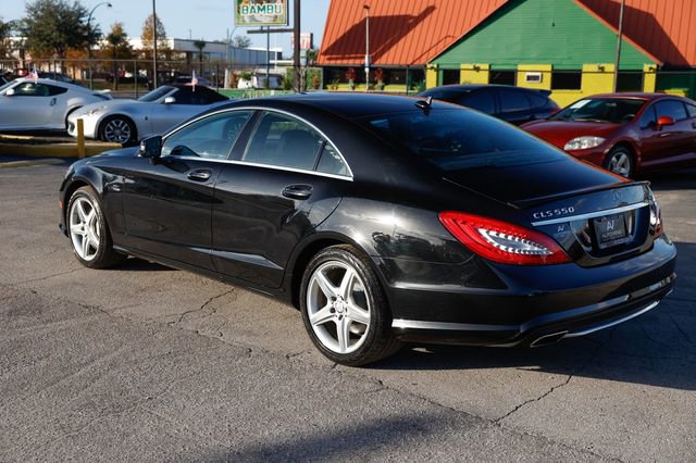 Used 2012 Mercedes-Benz CLS 550 4MATIC w/ Premium I Pkg image 10