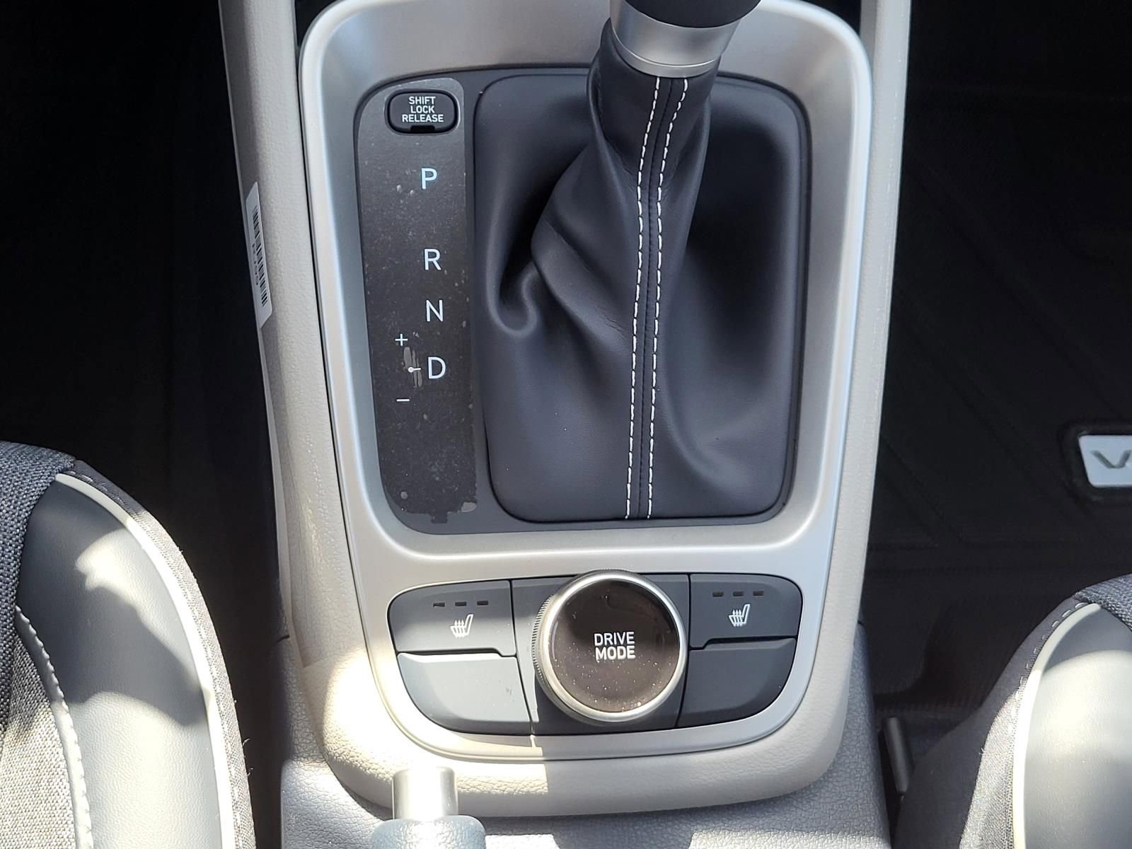 New 2026 Hyundai Venue SEL FWD image 19