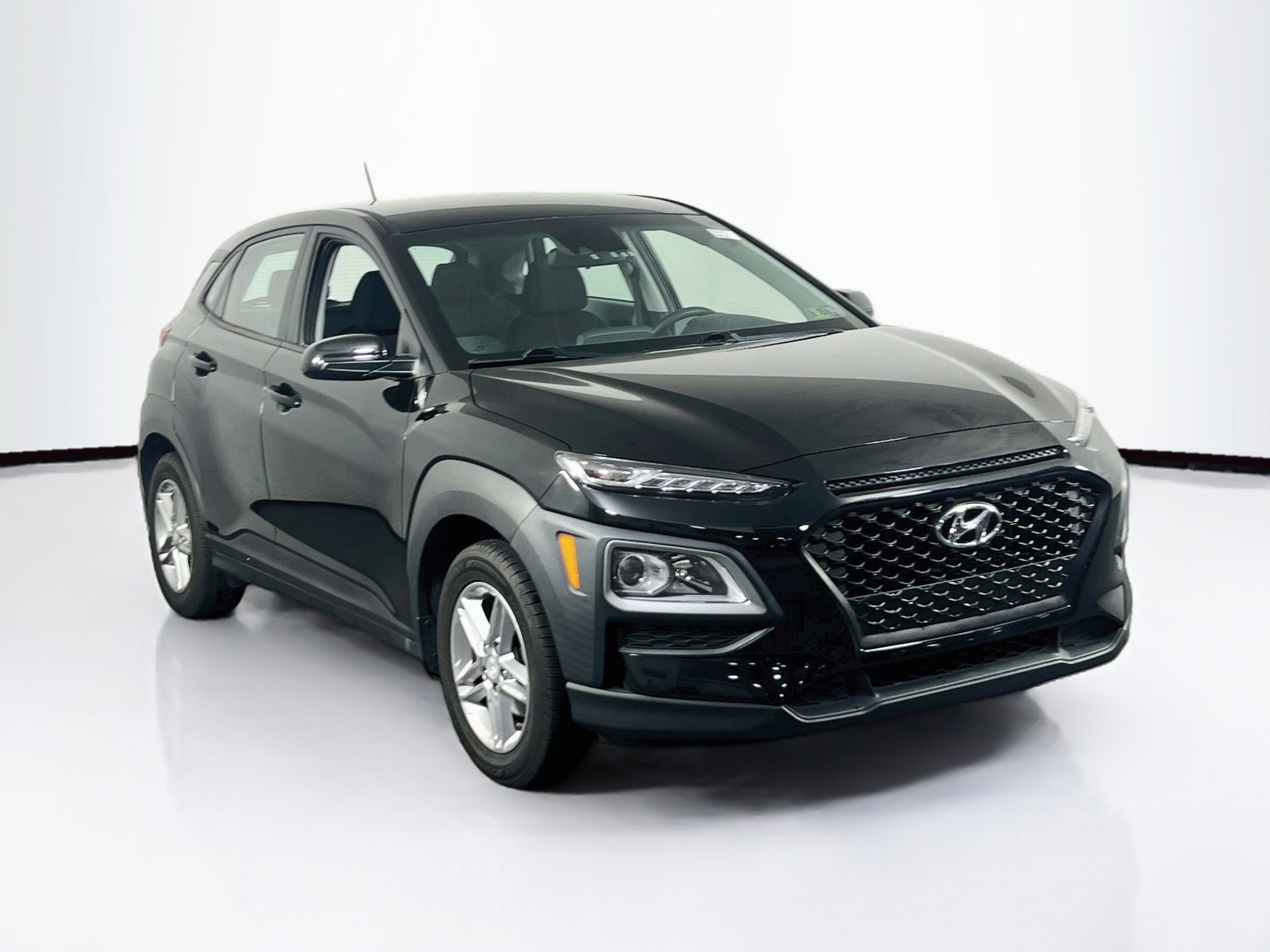 Used 2021 Hyundai Kona SE FWD image 3