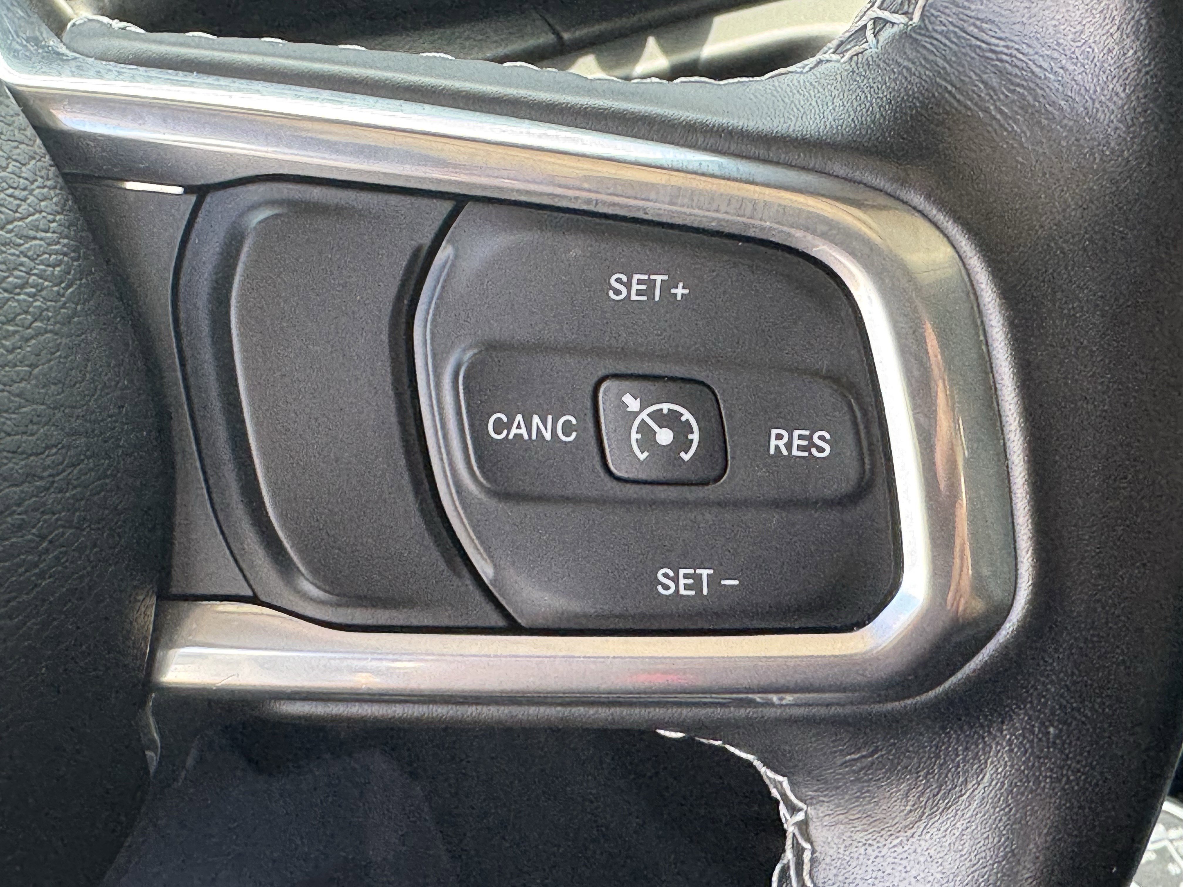 Used 2023 Jeep Wrangler Unlimited Sahara w/ Cold Weather Group AWD/4WD image 23