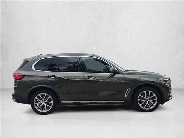 Used 2022 BMW X5 sDrive40i w/ Luxury Seating Package image 4