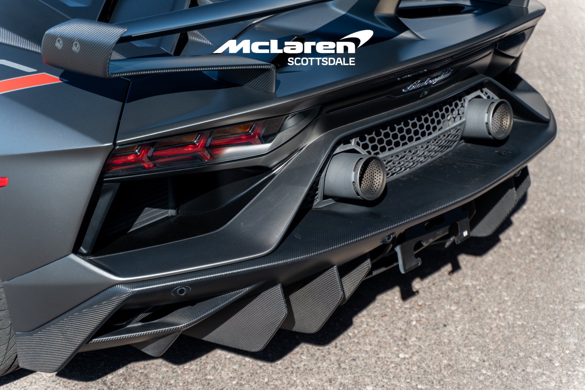 Used 2020 Lamborghini Aventador SVJ AWD/4WD image 34