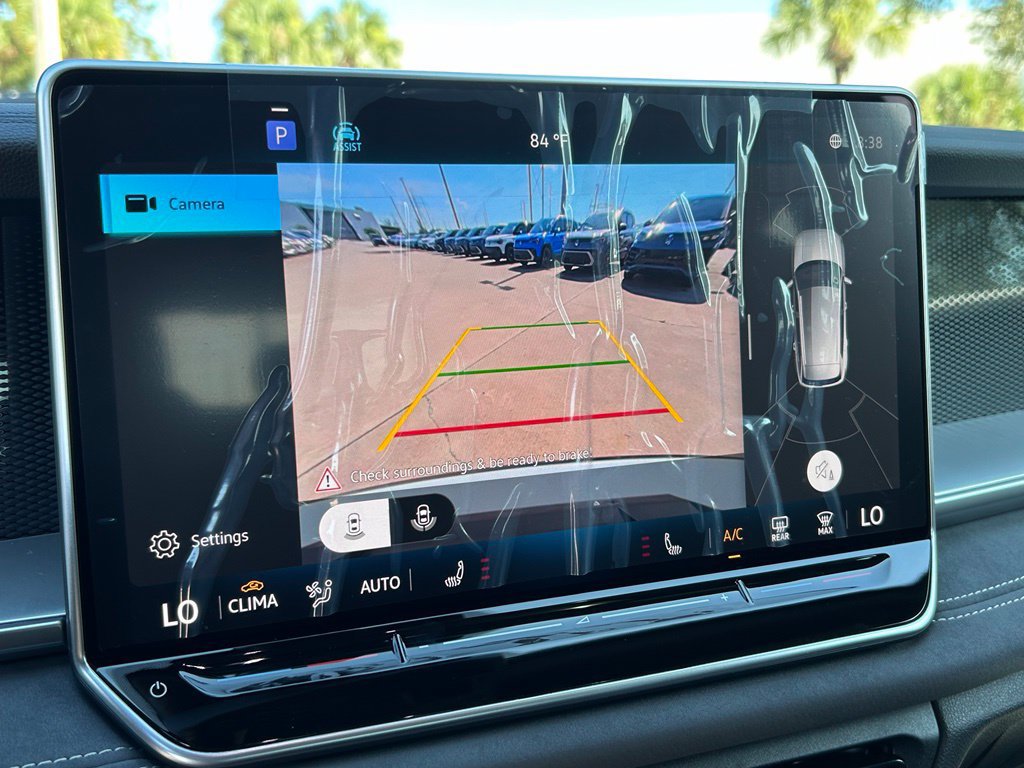 New 2026 Volkswagen Tiguan SE R-Line FWD image 27