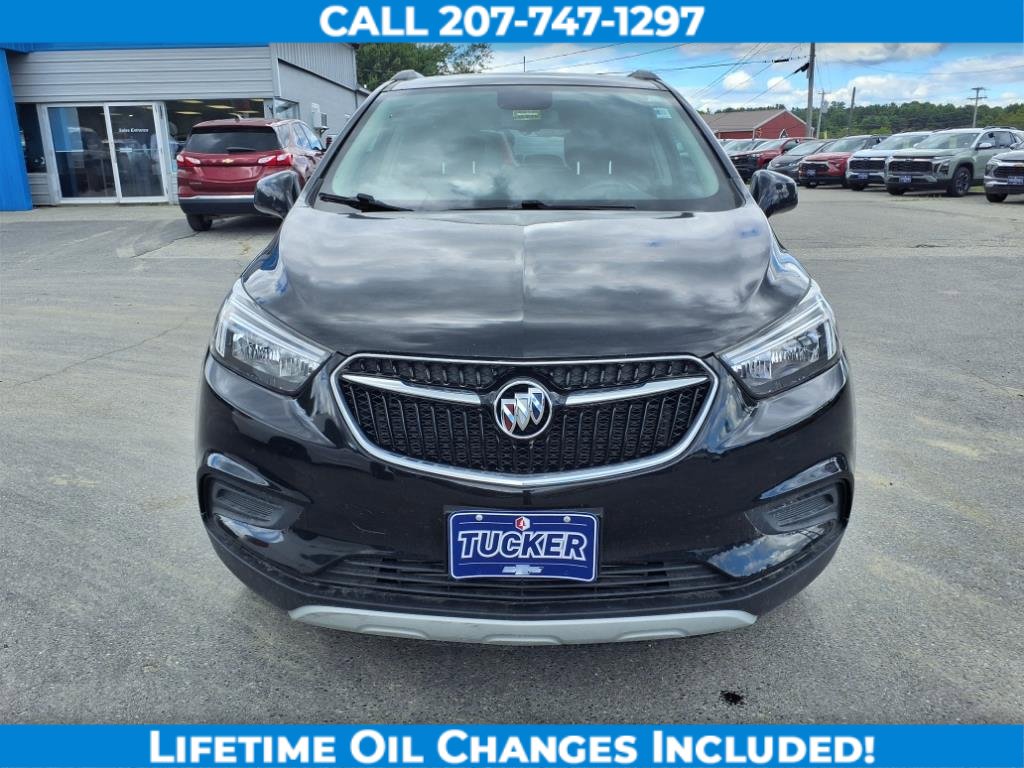 Used 2022 Buick Encore Preferred image 2