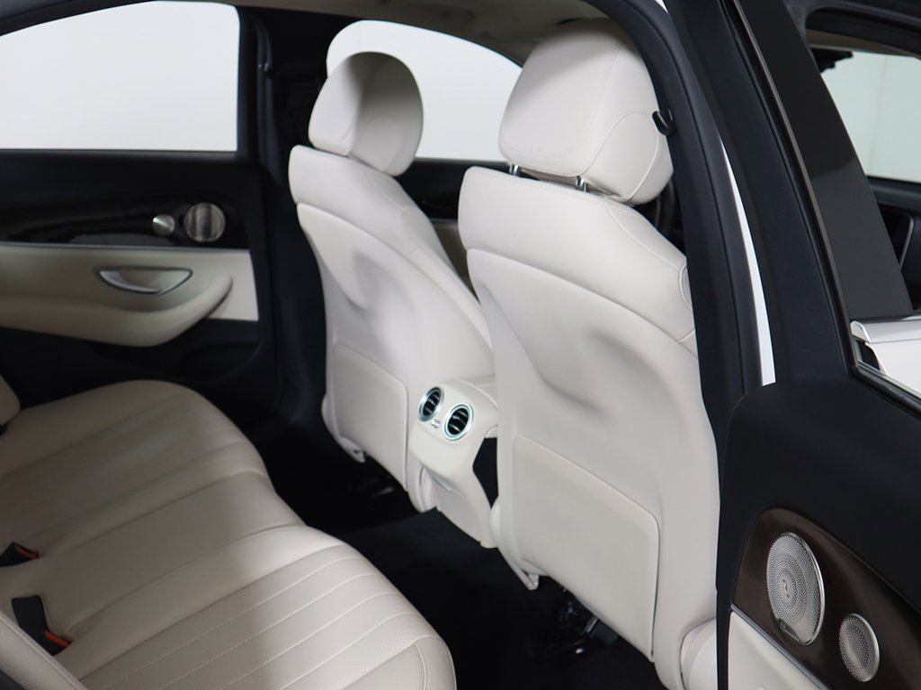 Used 2022 Mercedes-Benz E 350 4MATIC Sedan w/ Driver Assistance Package image 31