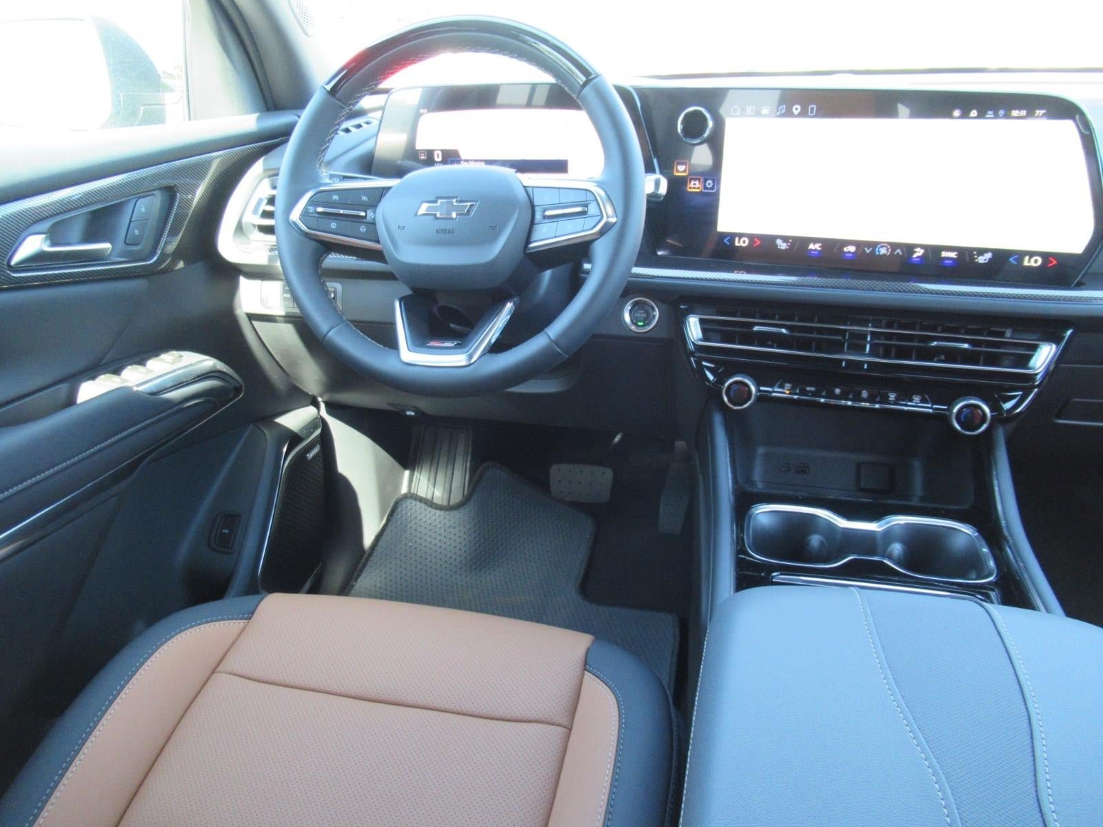 New 2027 Chevrolet Traverse Z71 w/ Enhanced Driving Package AWD/4WD image 13