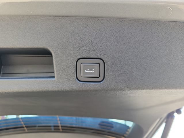 New 2026 GMC Acadia Elevation w/ Black Edition FWD image 7