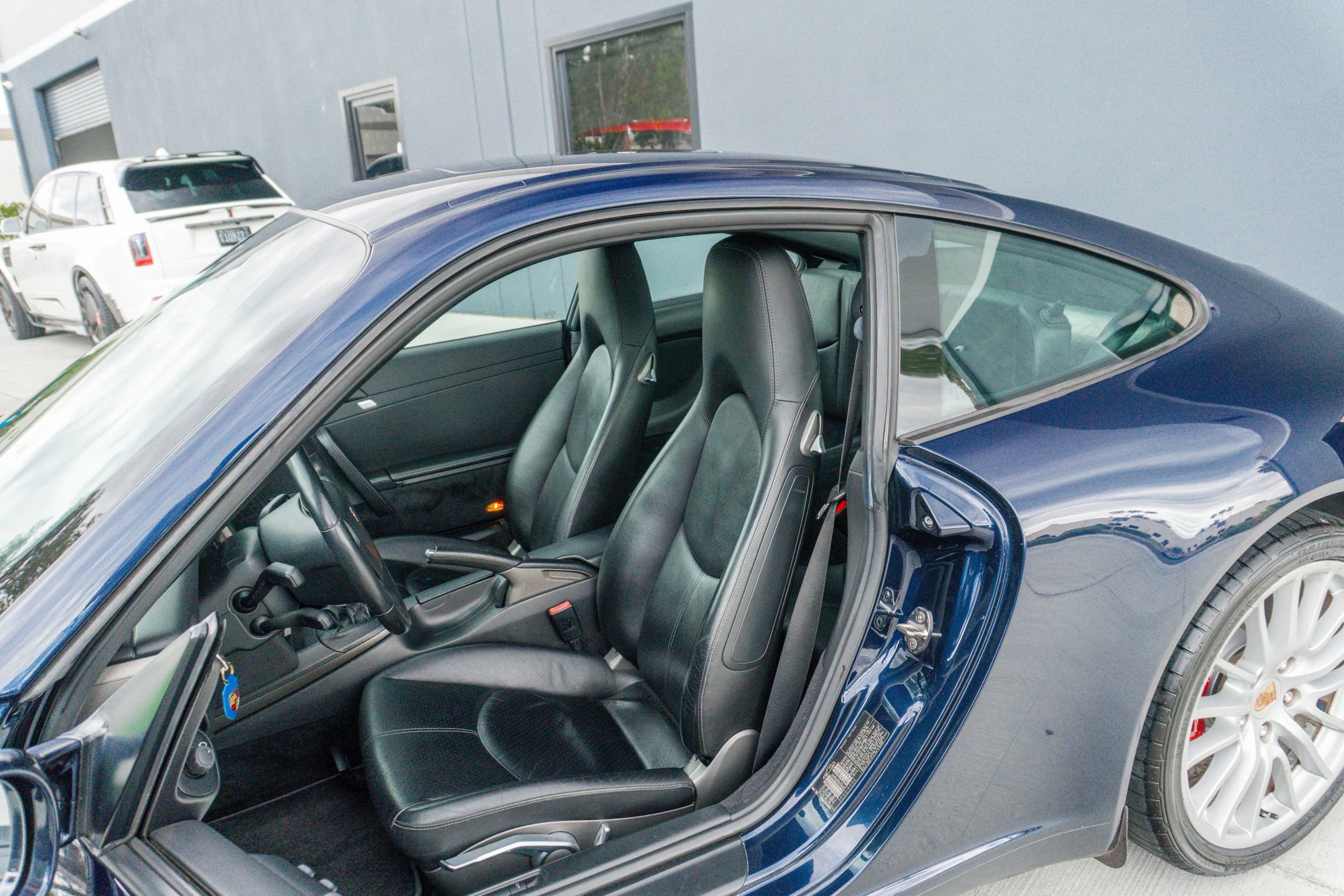 Used 2005 Porsche 911 Carrera RWD image 44