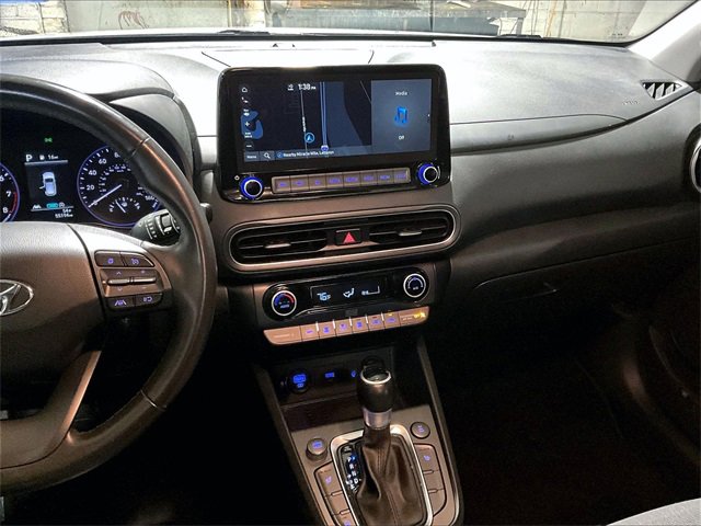 Used 2023 Hyundai Kona SEL w/ Convenience Package image 6