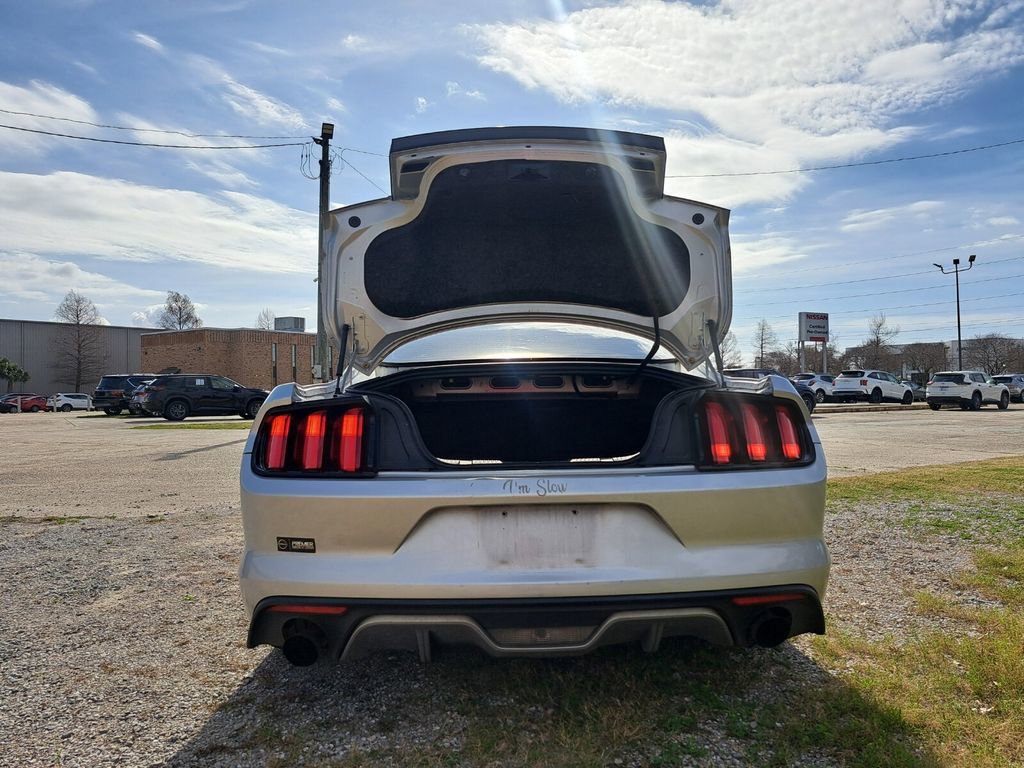 Used 2016 Ford Mustang Premium image 26
