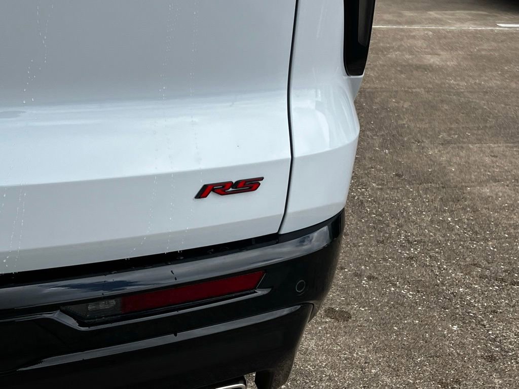 New 2026 Chevrolet Traverse RS image 12