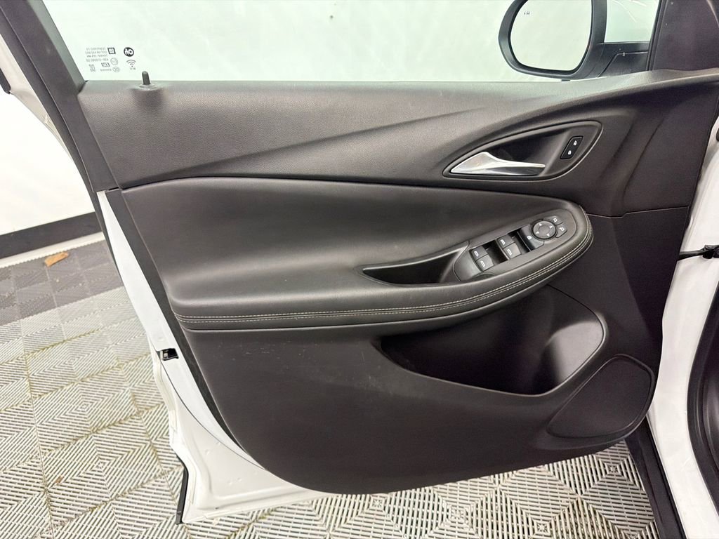 Used 2024 Buick Encore GX Preferred image 11