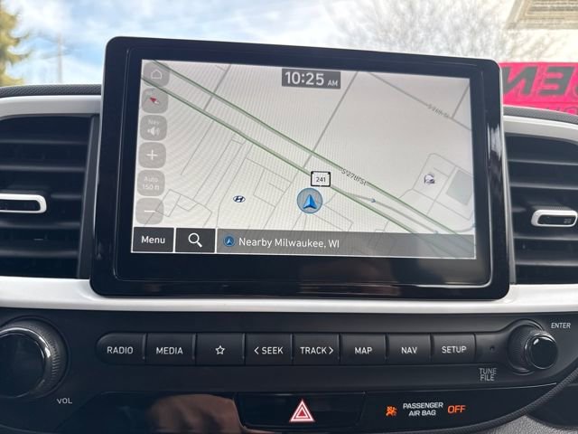 Certified 2025 Hyundai Venue Limited image 34