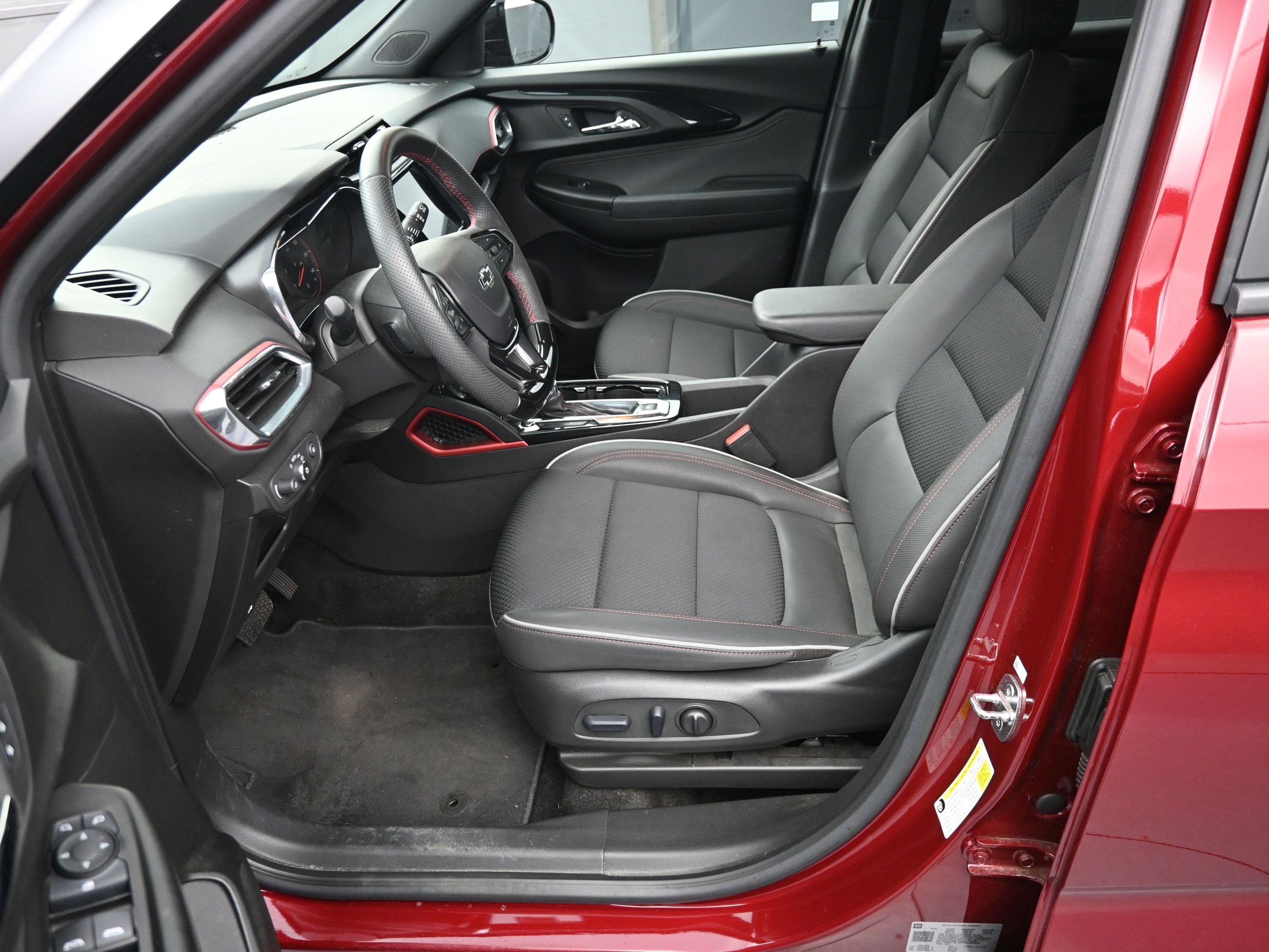 Certified 2023 Chevrolet TrailBlazer RS w/ Convenience Package FWD image 10
