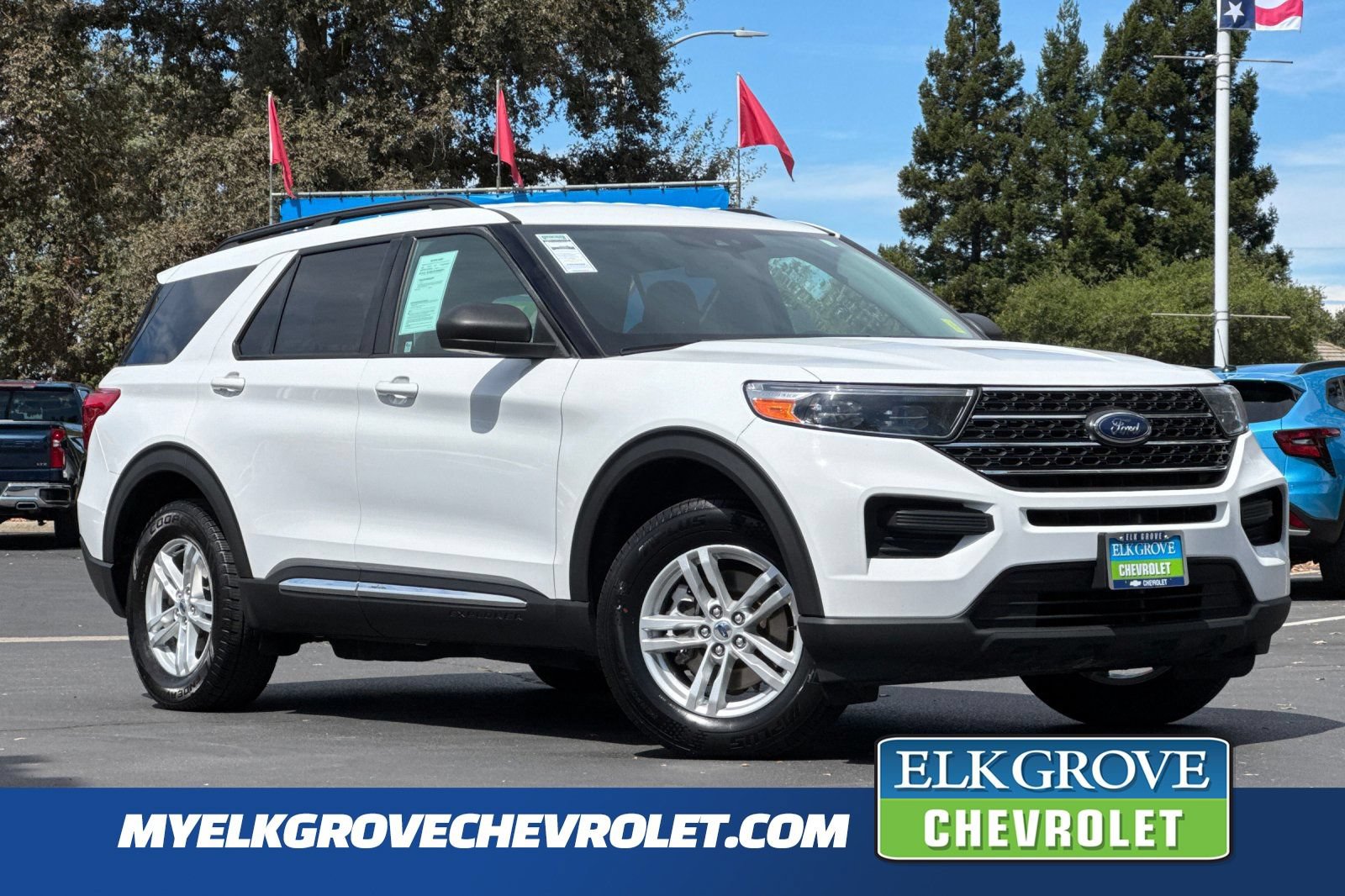 Used 2022 Ford Explorer XLT AWD/4WD image 1