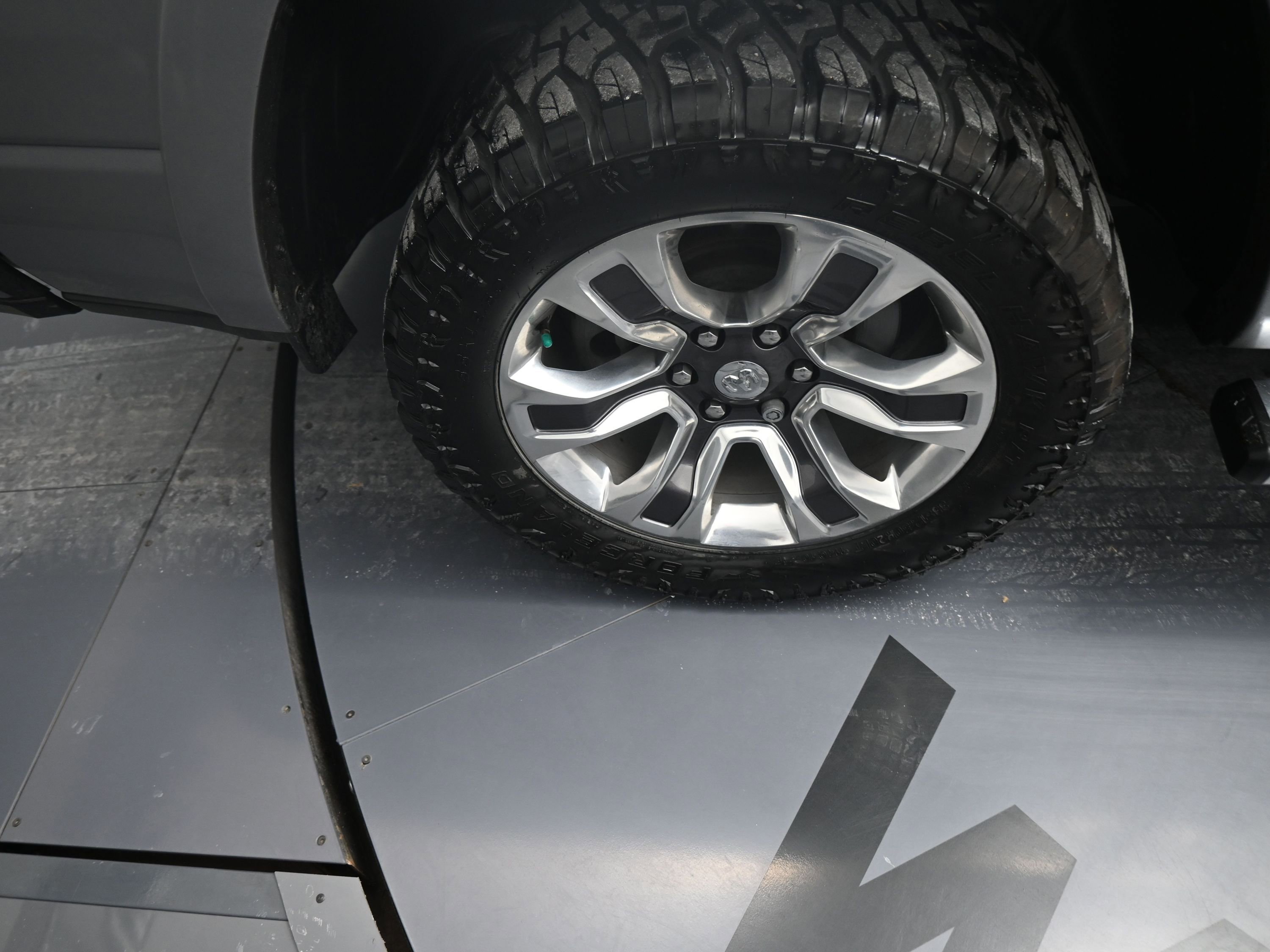 Used 2022 RAM 1500 Limited w/ Body Color Bumper Group image 18