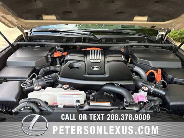 Used 2026 Lexus LX 700h Overtrail w/ Accessory Package (P3) AWD/4WD image 10