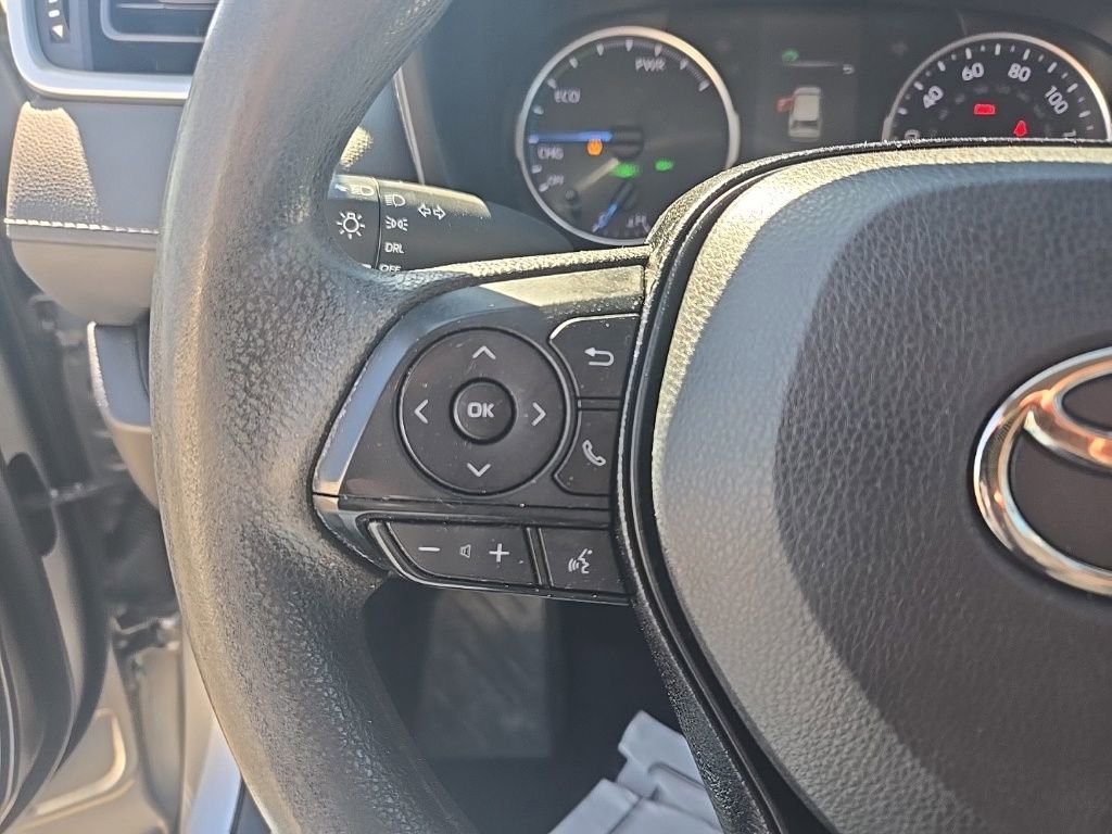 Used 2019 Toyota RAV4 LE image 16