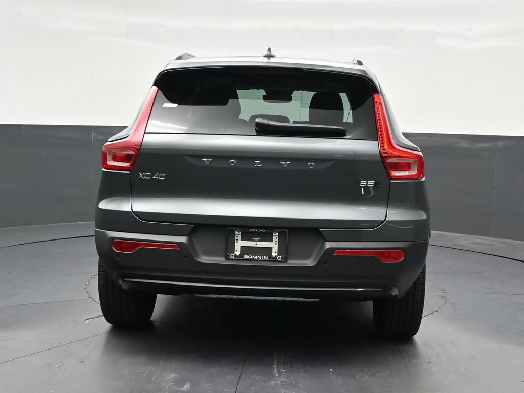 New 2026 Volvo XC40 B5 Plus AWD/4WD image 4
