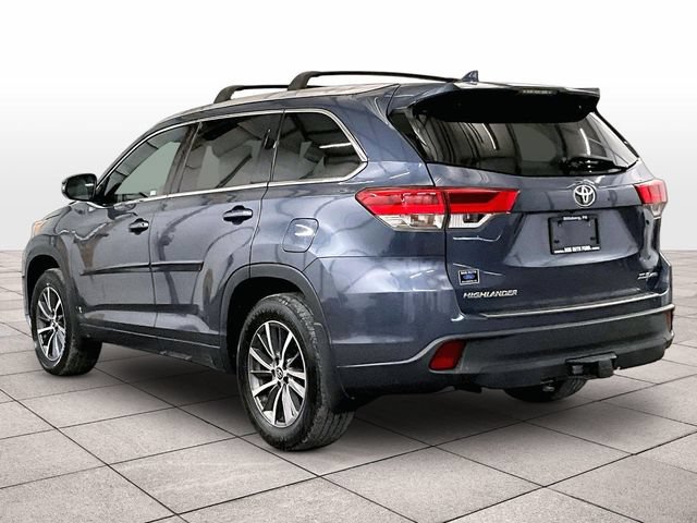 Used 2018 Toyota Highlander XLE AWD/4WD image 11