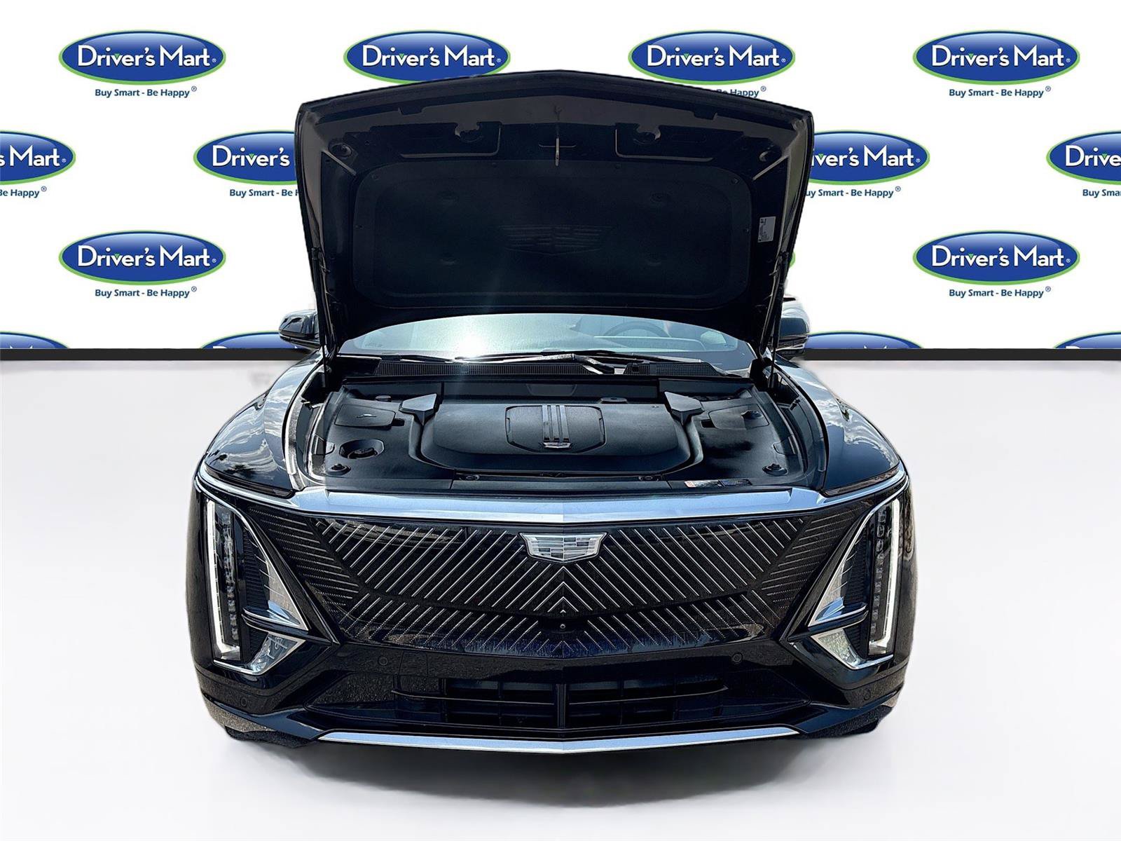 Used 2023 Cadillac Lyriq 2WD image 34