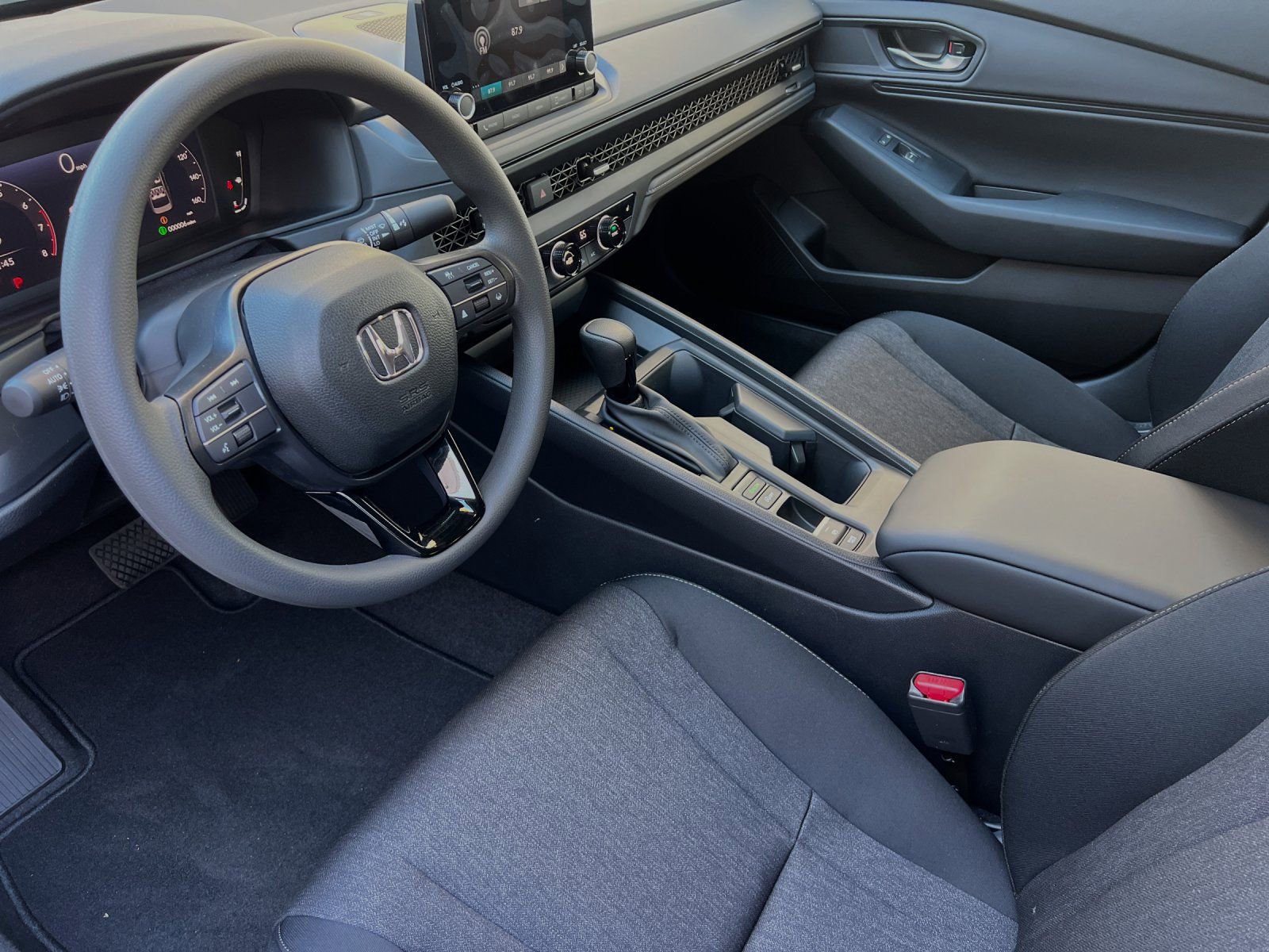 Certified 2025 Honda Accord SE image 10
