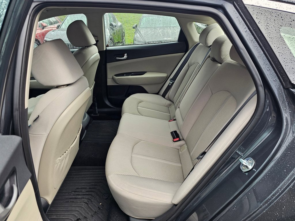 Used 2016 Kia Optima LX image 21