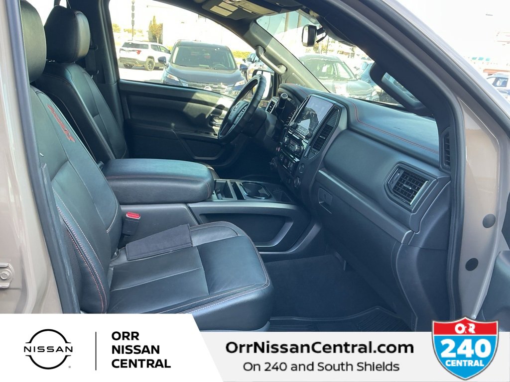 Used 2021 Nissan Titan PRO-4X w/ Pro-4x Convenience Package image 11