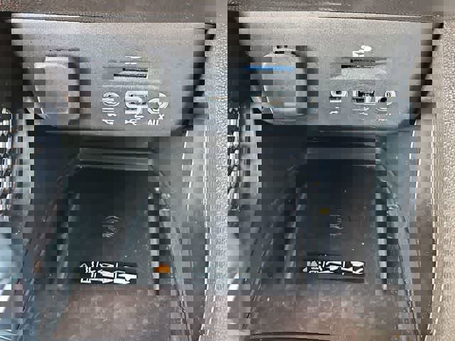 Used 2021 Chevrolet TrailBlazer RS w/ Sun and Liftgate Package image 32