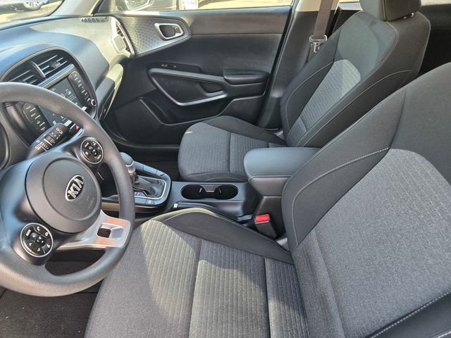 Used 2021 Kia Soul S image 24