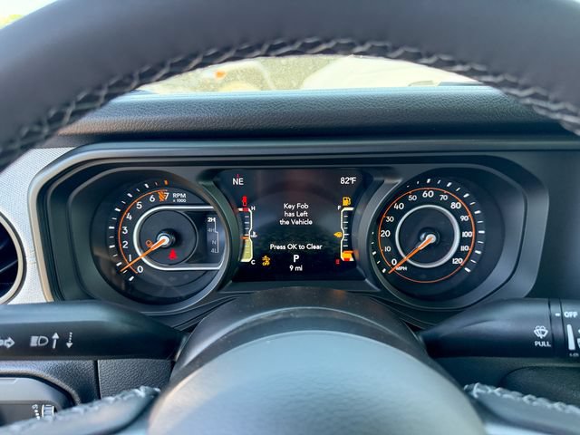 New 2026 Jeep Gladiator Sport AWD/4WD image 17