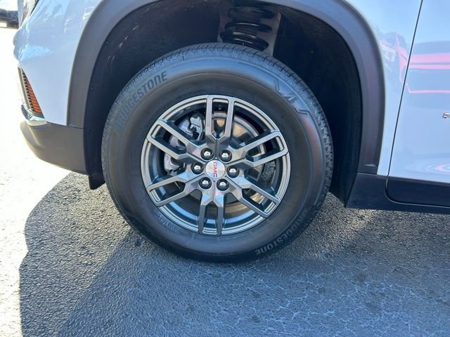 Certified 2025 GMC Acadia Elevation image 9